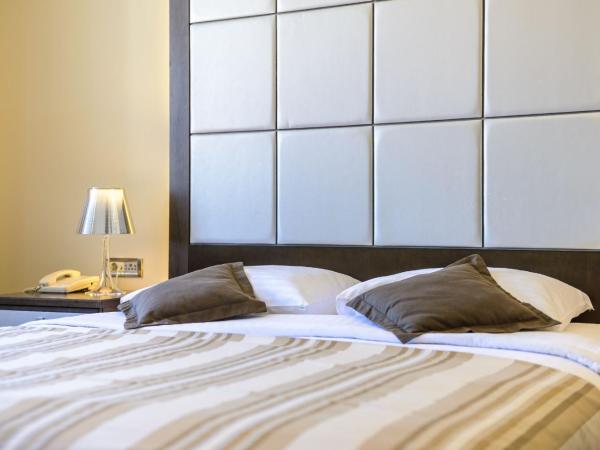 Hotel Lapad : photo 7 de la chambre suite junior - vue sur port de plaisance