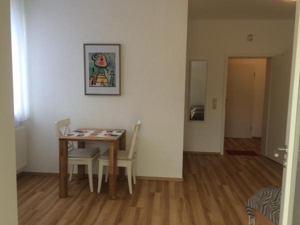 Villa Marie Mannheim : photo 5 de la chambre appartement avec terrasse - rez-de-chaussée (2)
