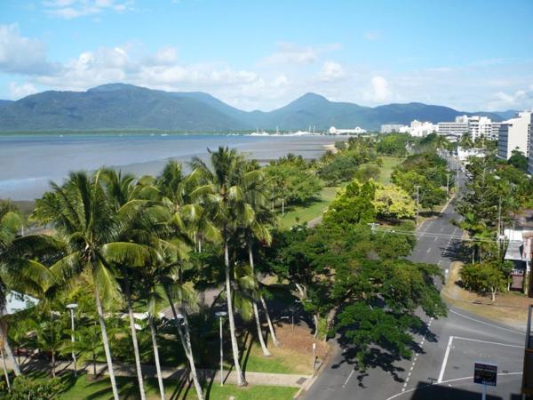 Coral Towers Holiday Suites : photo 9 de la chambre appartement de grand standing avec vue sur océan 