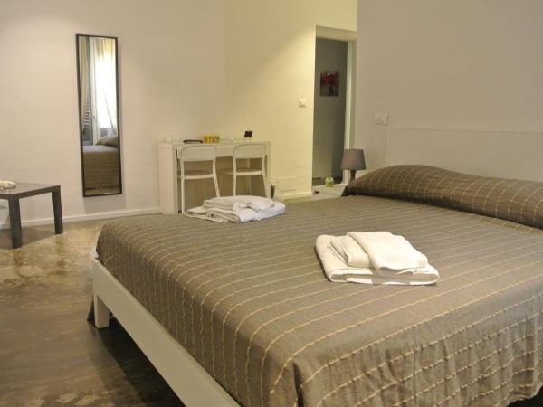 Palermo Rooms : photo 9 de la chambre suite avec balcon