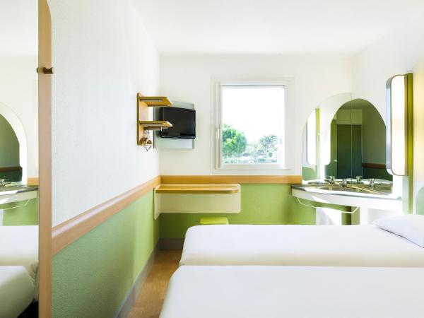 Ibis Budget Perpignan Nord Rivesaltes : photo 3 de la chambre chambre lits jumeaux