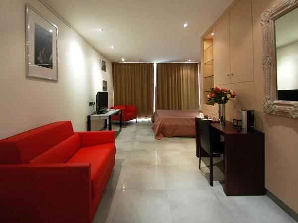 Cassis Loc - Chambre Meublée : photo 2 de la chambre studio - vue sur mer