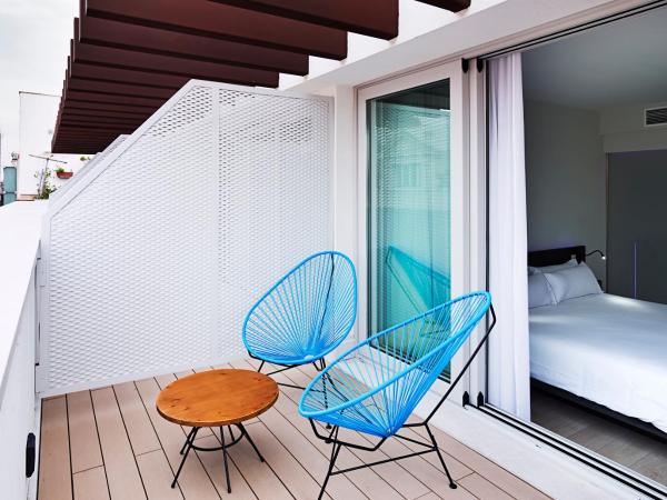 B&B HOTEL Madrid Centro Puerta del Sol : photo 7 de la chambre hébergement double premium avec terrasse