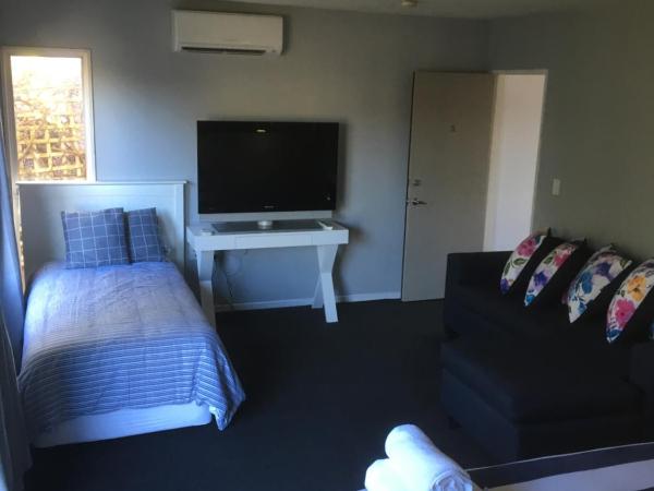 Sandy Feet Accommodation : photo 5 de la chambre chambre triple confort avec douche