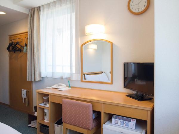 Hotel Cuore Nagasaki Ekimae : photo 3 de la chambre chambre double avec petit lit double - fumeurs