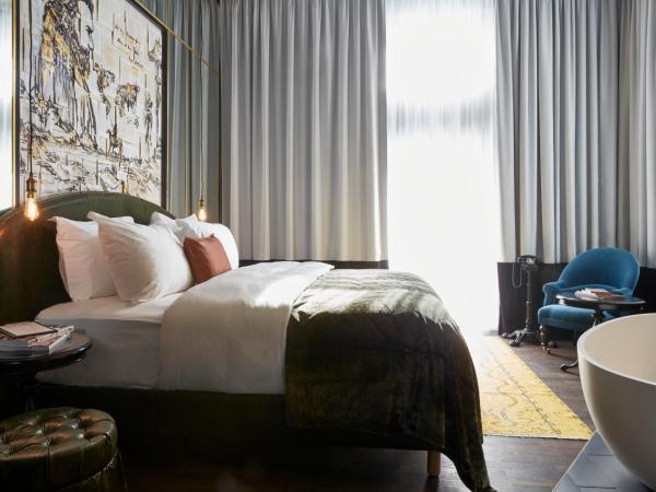 Sir Savigny Hotel, part of Sircle Collection : photo 3 de la chambre suite junior