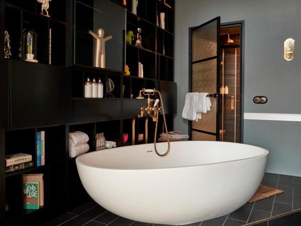 Sir Savigny Hotel, part of Sircle Collection : photo 7 de la chambre suite junior