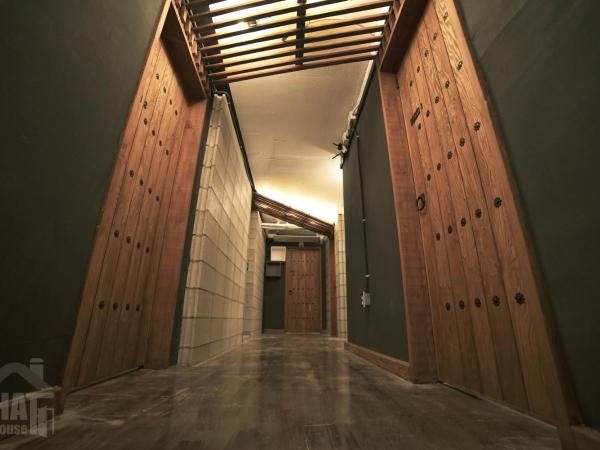 That House Hongdae : photo 8 de la chambre chambre lits jumeaux avec 1 lit superposé et salle de bains commune