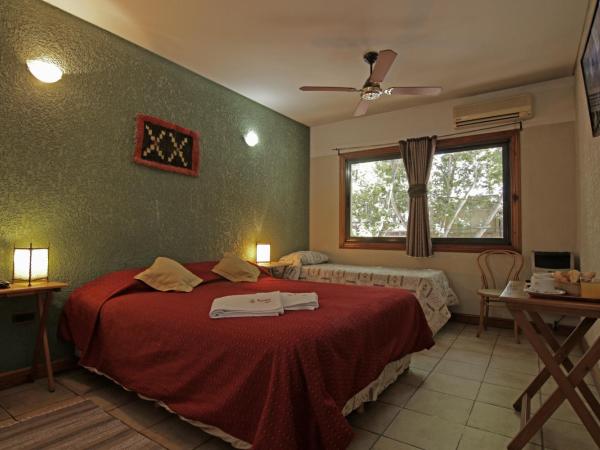 Hotel Xumec Mendoza : photo 1 de la chambre chambre triple