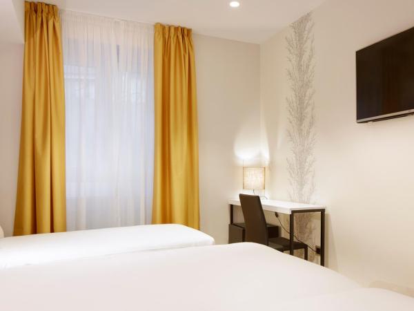 Hotel Arrizul Congress : photo 3 de la chambre chambre double deluxe avec lit d'appoint