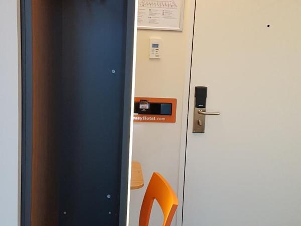 easyHotel Amsterdam Arena Boulevard : photo 3 de la chambre chambre double Économique