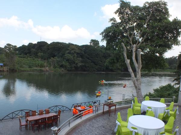 Princess River Kwai Hotel : photo 9 de la chambre chambre double deluxe - vue sur rivière
