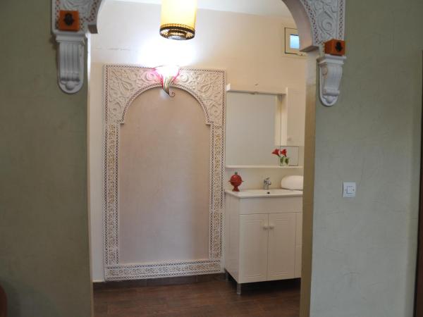 Riad Hamdani : photo 4 de la chambre chambre familiale supérieure