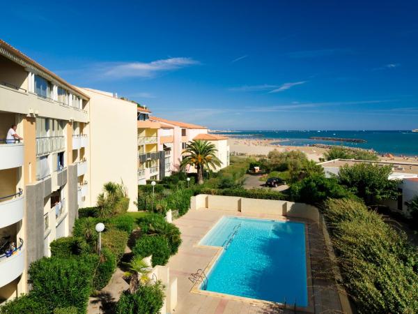 Vacancéole - Savanna Beach- Terrasses de Savanna : photo 10 de la chambre appartement avec mezzanine - vue sur mer (8 adultes)