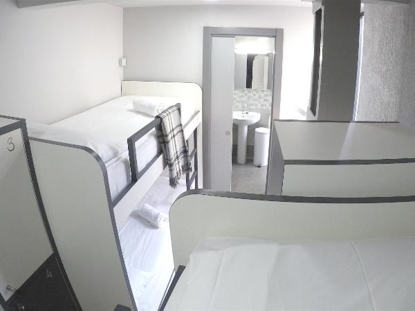 Quartier Bilbao Hostel : photo 3 de la chambre lit dans dortoir pour femmes de 4 lits