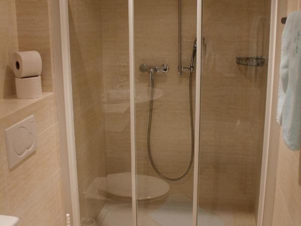 Hotel Astoria : photo 2 de la chambre chambre simple standard