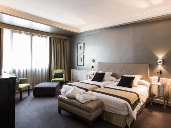 Hotel Carlton : photo 10 de la chambre chambre double ou lits jumeaux supérieure