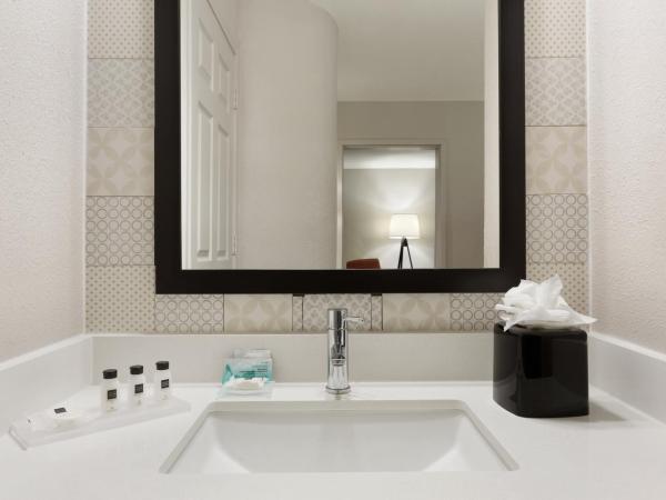 Country Inn & Suites by Radisson, San Antonio Medical Center, TX : photo 4 de la chambre chambre lit king-size