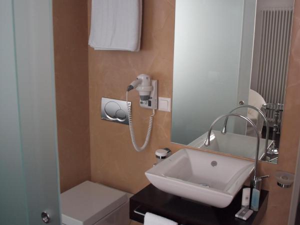 Boutique Hotel La Rinascente : photo 4 de la chambre chambre double deluxe