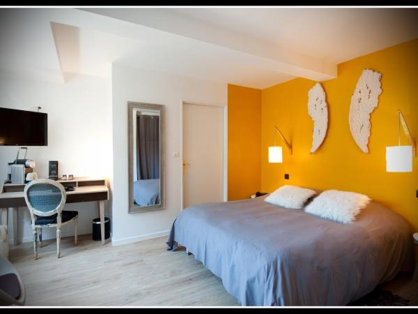 Hotel Le Prieuré et La Résidence : photo 6 de la chambre chambre double – vue sur cour
