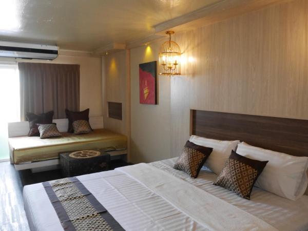 The Montana Lodge-Sathorn : photo 1 de la chambre chambre double deluxe