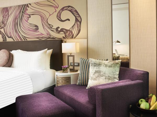 Amari Johor Bahru : photo 3 de la chambre chambre lit king-size exécutive club avec accès salon exécutif