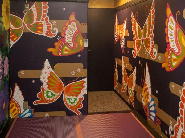 Picnic Hostel Osaka : photo 5 de la chambre chambre lits jumeaux avec salle de bains privative