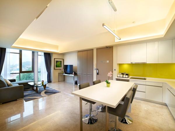 The Signature Hotel & Serviced Suites Kuala Lumpur : photo 5 de la chambre appartement 2 chambres