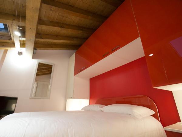 VERSOVERDE HOTEL Alzaia Naviglio Grande : photo 2 de la chambre appartement en duplex