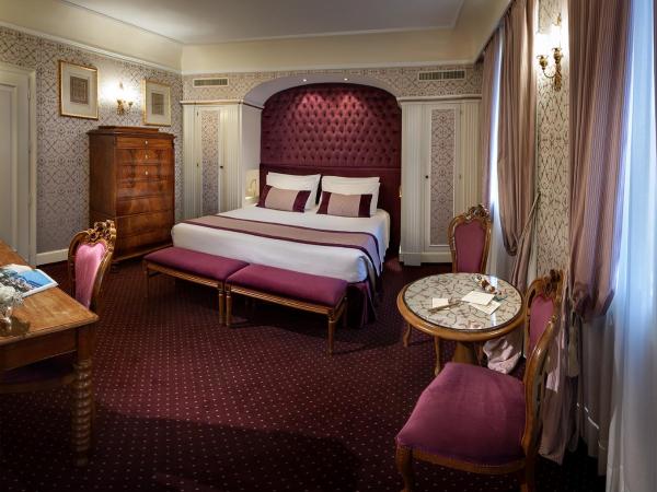 Londra Palace Venezia : photo 6 de la chambre chambre double ou lits jumeaux classique – vue sur ville