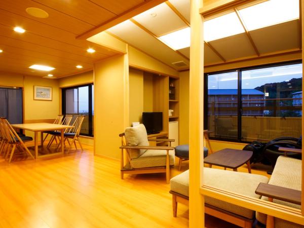 Arima Hot Spring Ryokan Hanamusubi : photo 6 de la chambre suite de luxe avec bain en plein air et coin tatami - non-fumeurs