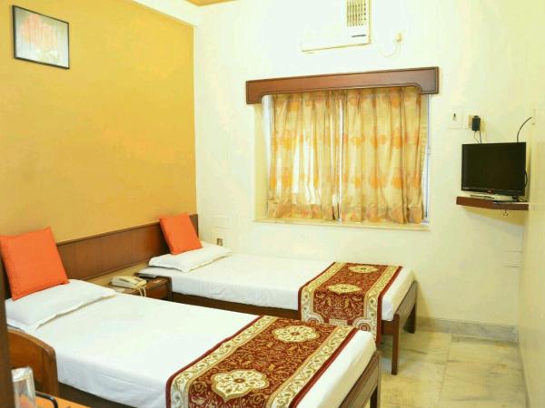 Hotel Mogul Palace - Near Masjid Bunder Mumbai : photo 2 de la chambre chambre double Économique