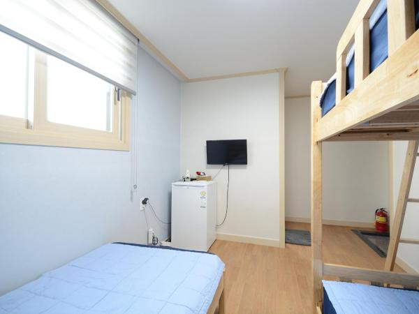 Sunnyhill Hostel Hongdae : photo 5 de la chambre chambre triple