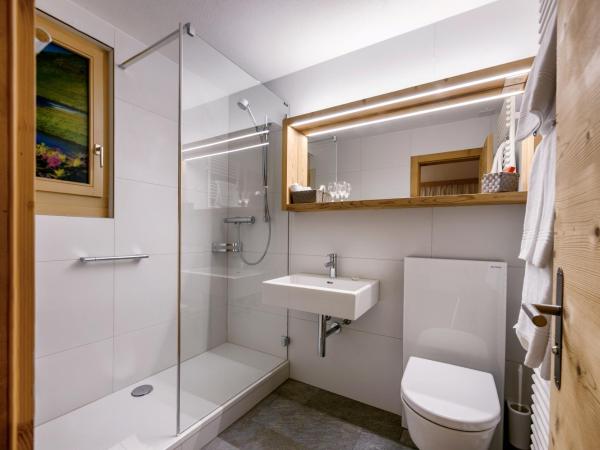 AlpinArosa : photo 3 de la chambre chambre double deluxe