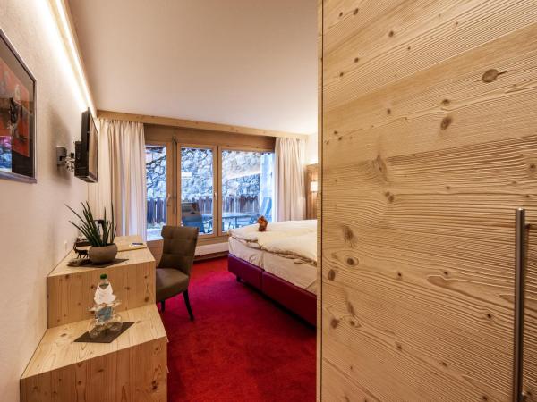 AlpinArosa : photo 2 de la chambre chambre double deluxe