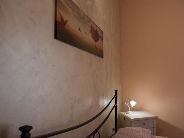 Via Trento 30 : photo 3 de la chambre chambre double standard