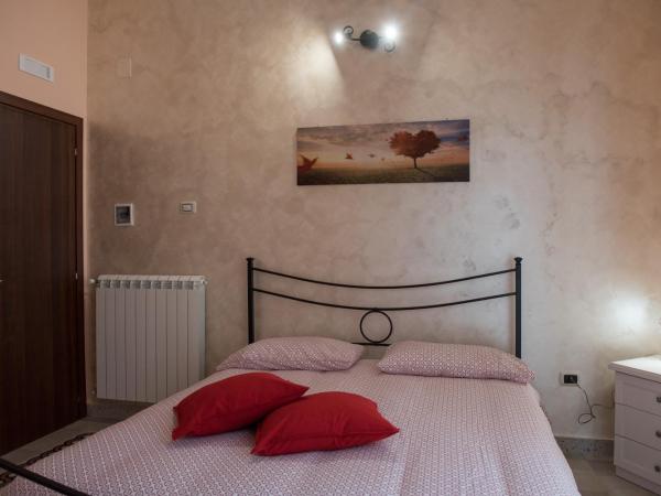 Via Trento 30 : photo 2 de la chambre chambre double standard