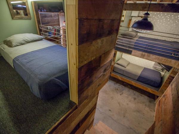 PodShare East Hollywood : photo 3 de la chambre lit dans dortoir mixte de 10 lits