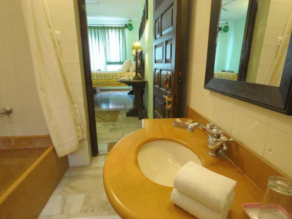 Haveli Inn Pal : photo 5 de la chambre chambre double patrimoine avec vue