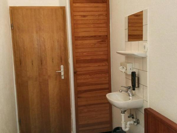 Hotel-Pension Adamshof : photo 3 de la chambre chambre simple avec salle de bains commune