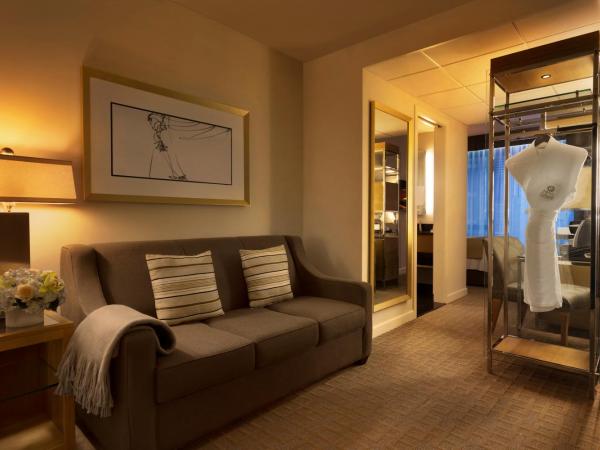 Executive Hotel Le Soleil New York : photo 5 de la chambre suite lit queen-size exécutive avec canapé-lit