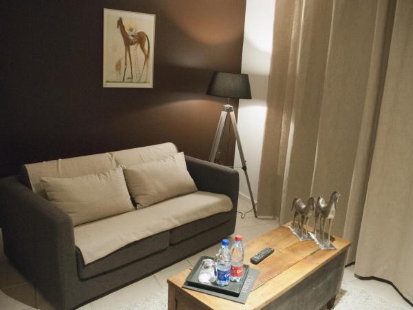 Chambres d'hôtes - L'Ecurie Obernai : photo 10 de la chambre suite en duplex