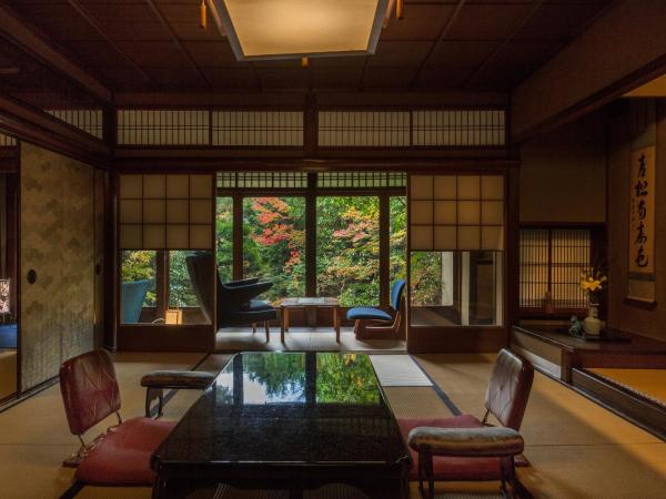 Kyoto Nanzenji Ryokan Yachiyo : photo 7 de la chambre chambre deluxe de style japonais avec vue sur jardin et bain en plein air