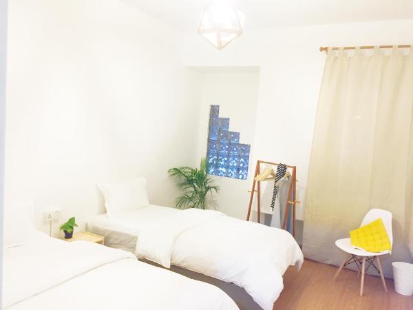 The Gatherings Place : photo 9 de la chambre chambre triple - vue sur ville