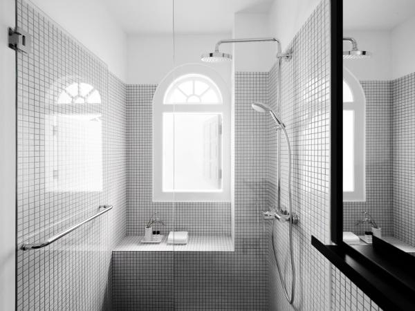 Hotel Mono : photo 5 de la chambre studio lit king-size avec canapé