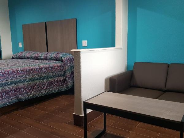 Moonlight Inn & Suites : photo 1 de la chambre chambre simple standard