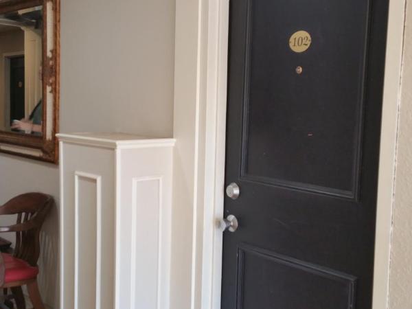 Hyde Park Hotel : photo 3 de la chambre chambre lit king-size avec baignoire spa