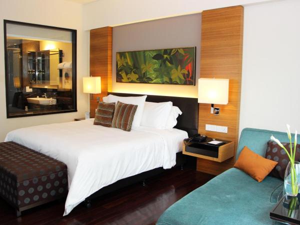 Impiana KLCC Hotel : photo 2 de la chambre chambre premier club - petit-déjeuner