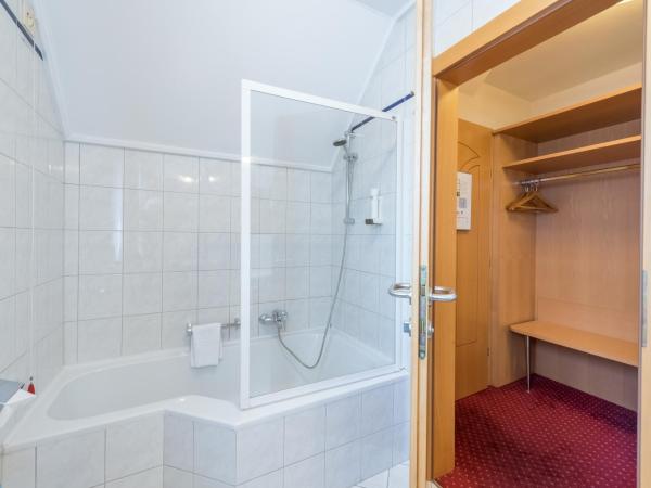 Austria Classic Hotel Hölle : photo 4 de la chambre chambre triple