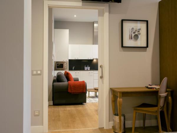 Legazpi Doce Rooms & Suites : photo 7 de la chambre appartement 1 chambre - vue sur ville